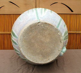 Bottom view, Shigaraki pot, Japanese ceramics, mingei item for Japanese garden, interior design, tea ceremony, Japanese antiques Los Angeles 