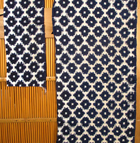 Four pieces vintage kasuri fabric, handwoven blue and white cotton, dark blue indigo medallions, Japanese antique mingei handicraft, hand dyed