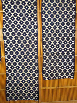 Four pieces vintage kasuri fabric, handwoven blue and white cotton, dark blue indigo medallions, Japanese antique mingei handicraft, hand dyed